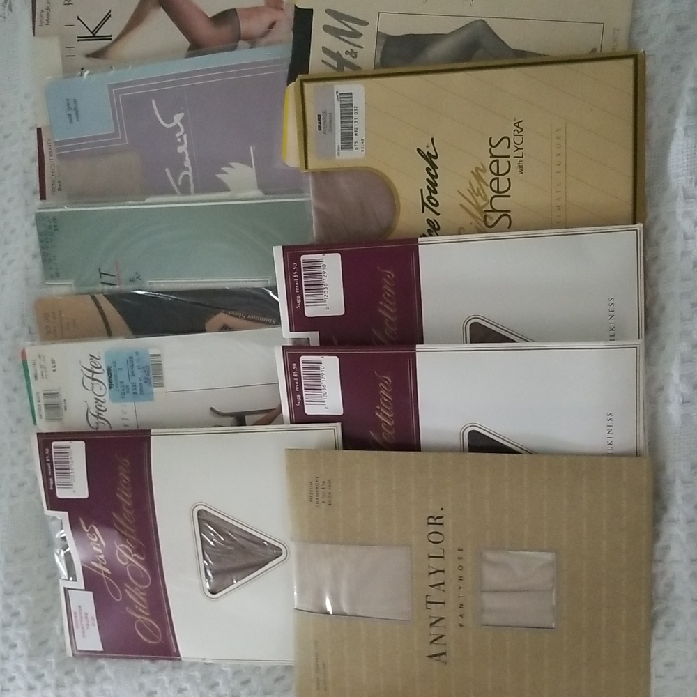 Bundle of pantyhose.  Size M. 5 for $25.